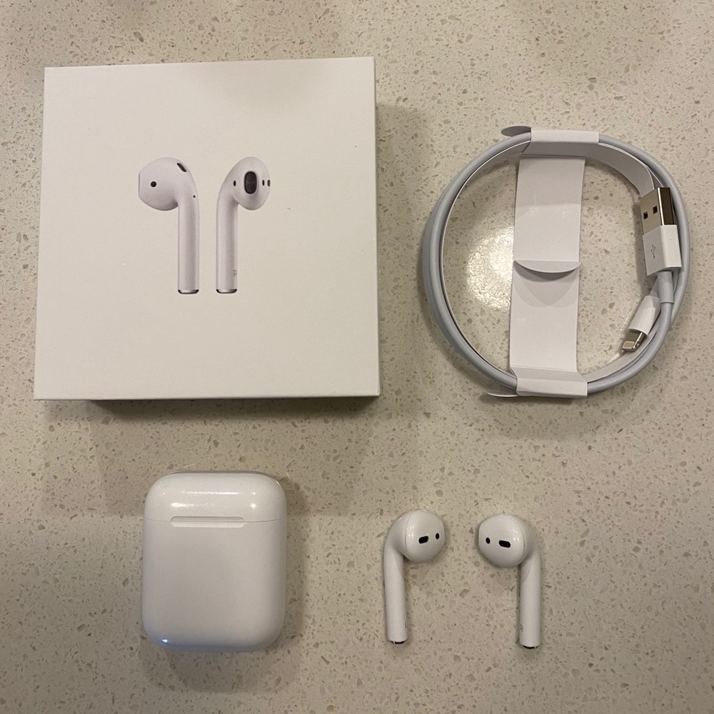 AirPods